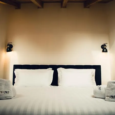 Triart Hotel