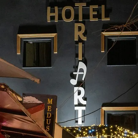 Triart Korce