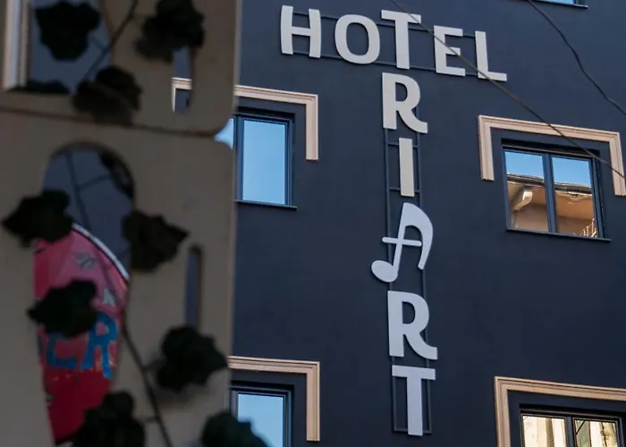 酒店 Triart 科尔察